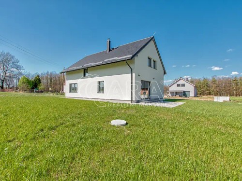 Prodej domu 199 m², pozemek 1102 m²