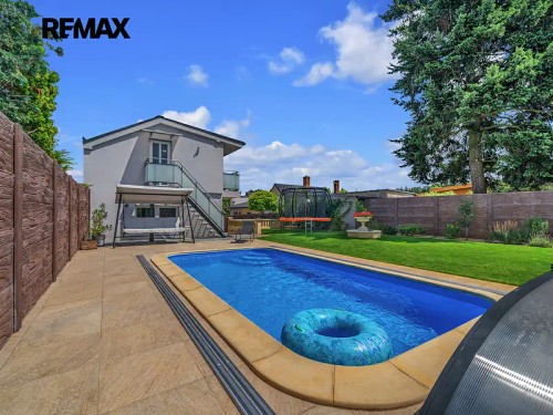 Prodej domu 197 m², pozemek 573 m²