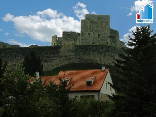 Prodej domu 330 m², pozemek 381 m²