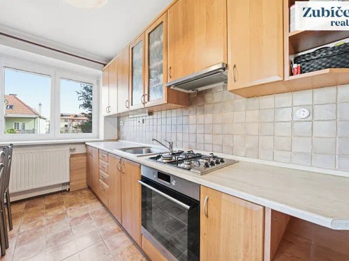 Prodej bytu 3+1 77 m²