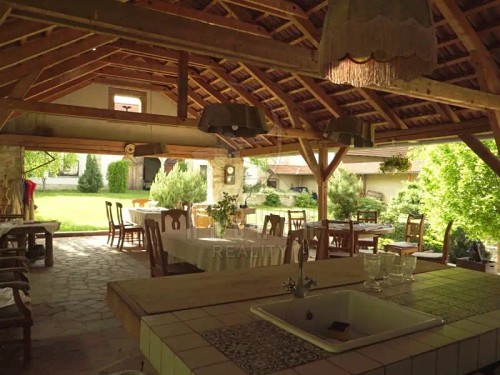 Prodej domu 365 m², pozemek 1972 m²