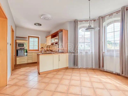 Prodej domu 233 m², pozemek 885 m²