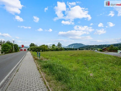 Prodej stavebního pozemku 1200 m²