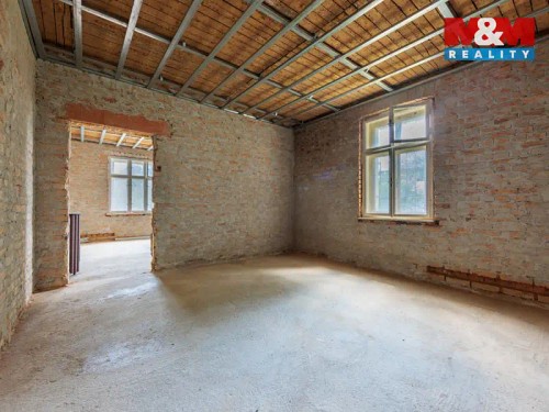 Prodej domu 194 m², pozemek 1183 m²