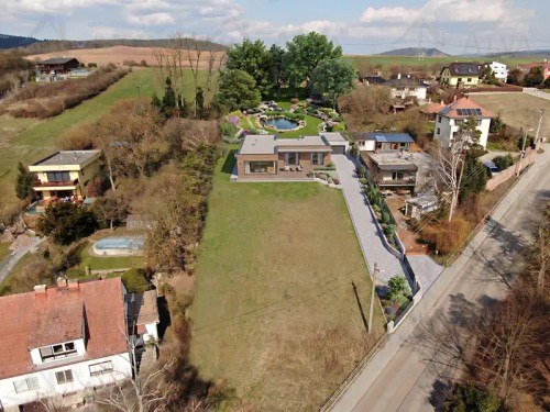 Prodej stavebního pozemku 3000 m²