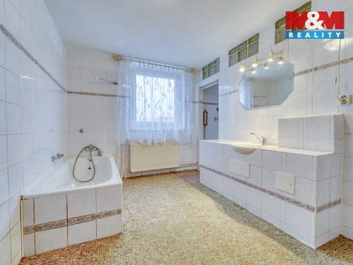 Prodaný dům 164 m², pozemek 2440 m²