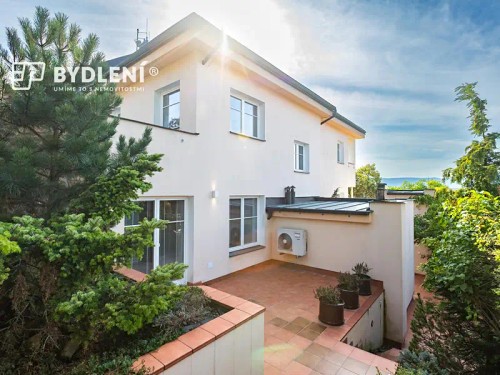 Prodej domu 382 m², pozemek 747 m²