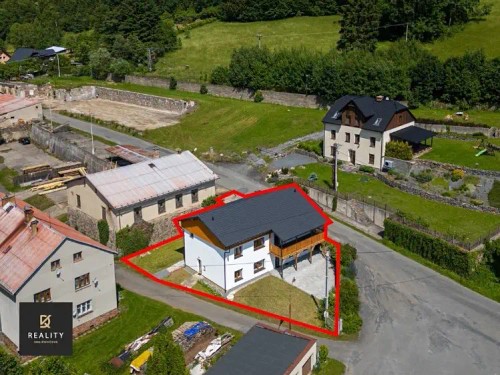 Prodej domu 218 m², pozemek 498 m²