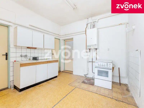 Prodej domu 200 m², pozemek 900 m²