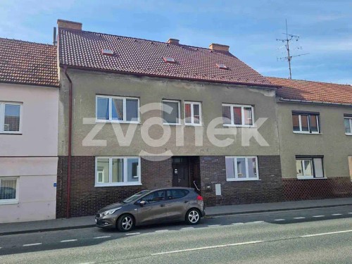 Prodej domu 200 m², pozemek 696 m²
