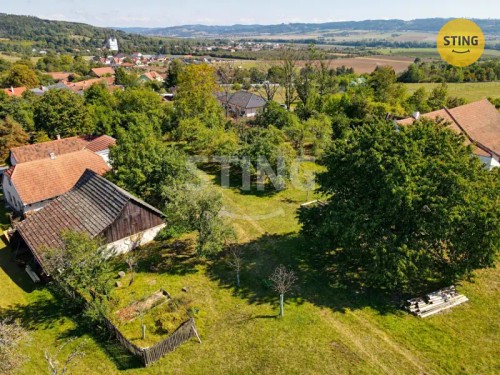 Prodej stavebního pozemku 1210 m²