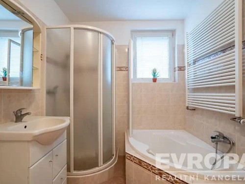 Prodej domu 180 m², pozemek 175 m²