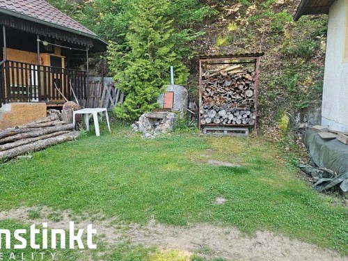 Prodej chaty 60 m², pozemek 39 m²