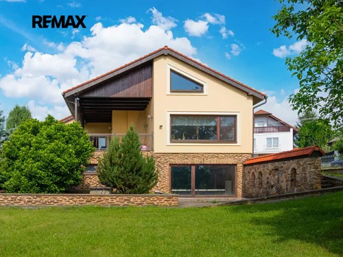 Prodej domu 570 m², pozemek 1464 m²