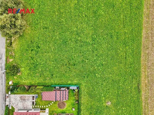 Prodej stavebního pozemku 1328 m²