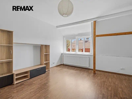 Prodej vily 320 m², pozemek 1201 m²
