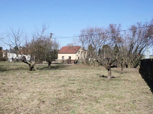 Prodej stavebního pozemku 905 m²