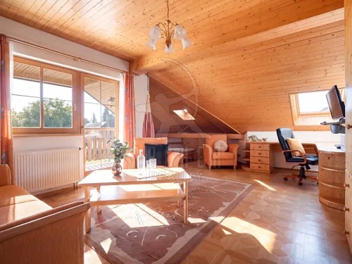 Prodej domu 330 m², pozemek 3732 m²