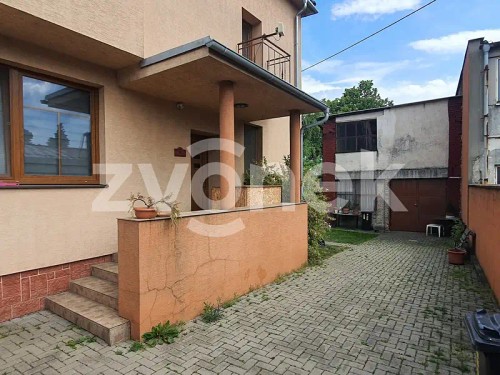 Prodej domu 250 m², pozemek 388 m²