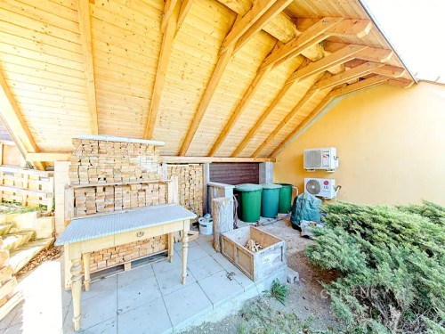 Prodej chalupy 234 m², pozemek 896 m²