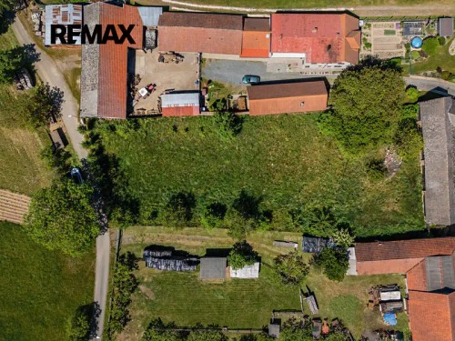 Prodej stavebního pozemku 1087 m²