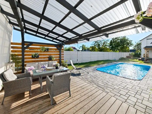 Prodej domu 221 m², pozemek 1252 m²