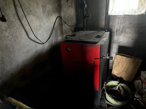 Prodej domu 1750 m², pozemek 1811 m²