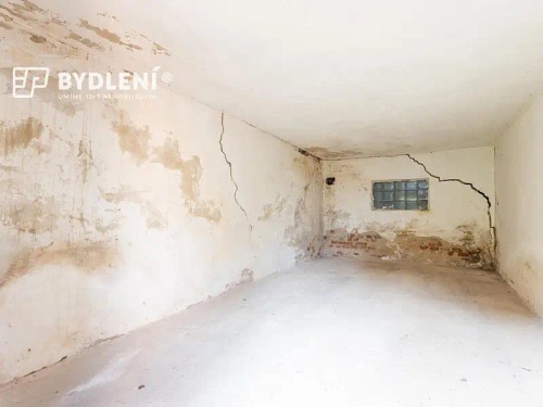 Prodej domu 360 m², pozemek 587 m²