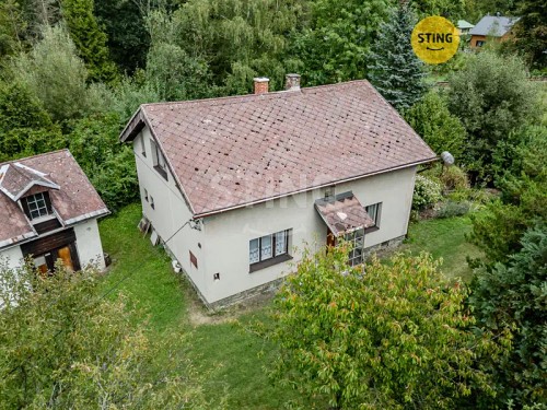 Prodej domu 300 m², pozemek 2683 m²