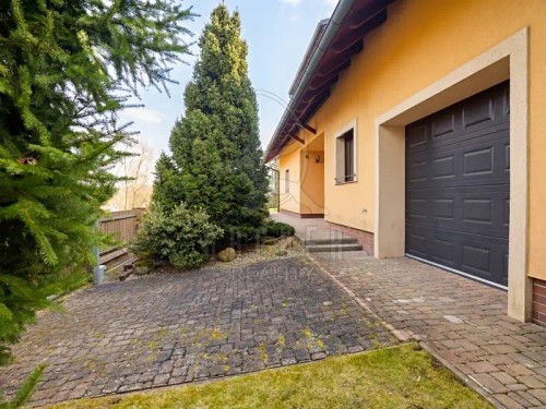 Prodej domu 308 m², pozemek 1226 m²