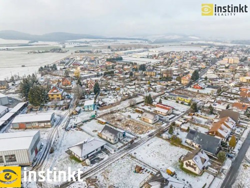 Prodej stavebního pozemku 1000 m²