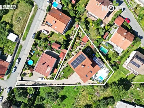 Prodej vily 517 m², pozemek 1040 m²