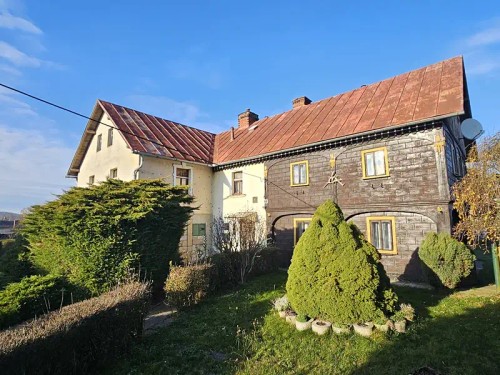 Prodej domu 350 m², pozemek 2537 m²