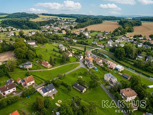 Prodej stavebního pozemku 969 m²