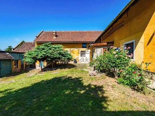 Prodej domu 400 m², pozemek 1899 m²