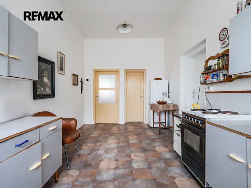 Prodej domu 220 m², pozemek 993 m²