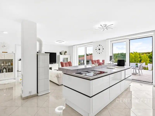 Prodej domu 186 m², pozemek 2232 m²