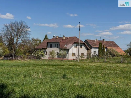 Prodej domu 200 m², pozemek 6424 m²