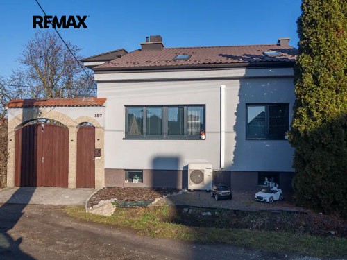 Prodej domu 249 m², pozemek 529 m²