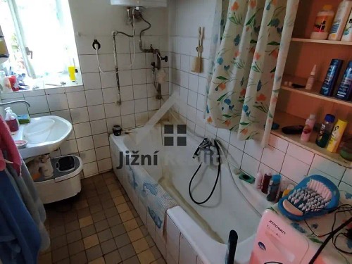 Prodej domu 100 m², pozemek 1379 m²