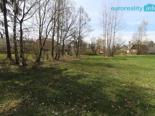 Prodej stavebního pozemku 3002 m²