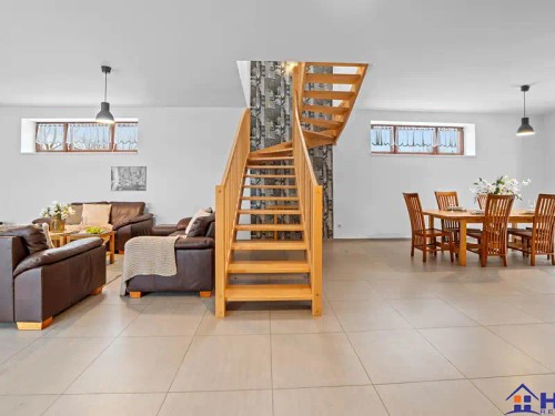 Prodej domu 323 m², pozemek 964 m²