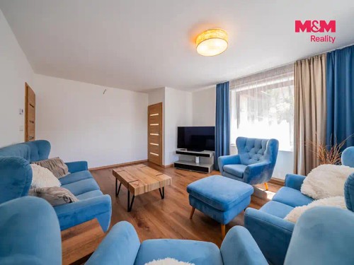 Prodej domu 275 m², pozemek 3832 m²