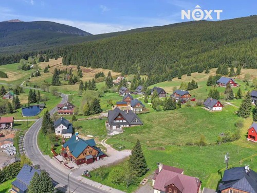 Prodej stavebního pozemku 2417 m²