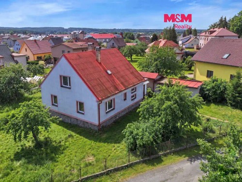 Prodej domu 225 m², pozemek 1225 m²