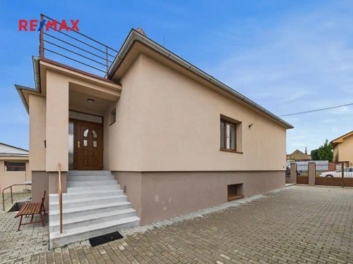 Prodej domu 234 m², pozemek 815 m²