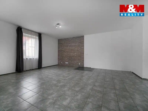 Prodej domu 296 m², pozemek 767 m²
