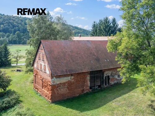 Prodej zemědělské usedlosti 888 m², pozemek 8141 m²