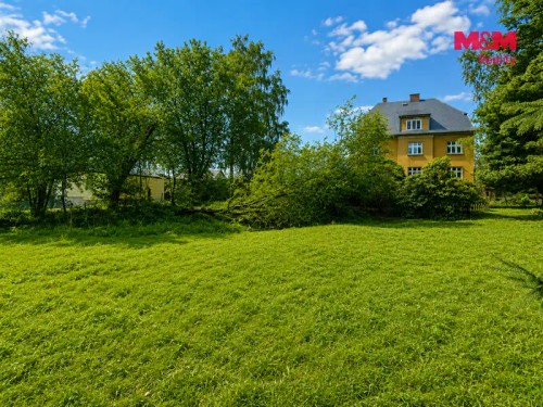 Prodej stavebního pozemku 1683 m²