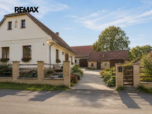 Prodej domu 213 m², pozemek 2020 m²